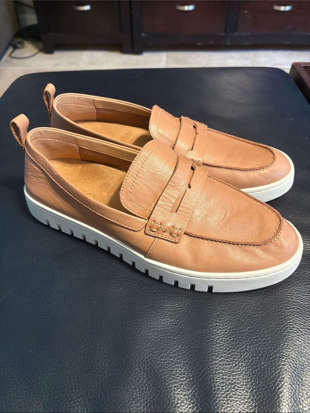 Vionic Uptown Loafer Wide Width 9.5W Camel